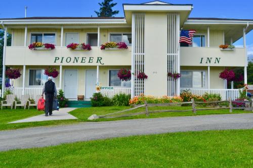 Pioneer Inn Downtown - 출입구