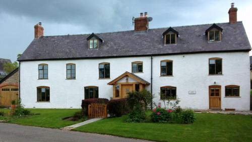 Lower Farmhouse Bed & Breakfast, , Shropshire