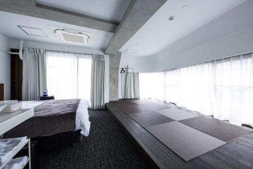 UNPLAN Shinjuku – Hostel Room Type - Superior Double Room