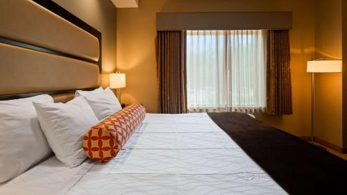 Best Western Plus College Park Hotel