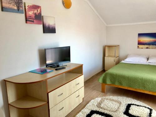 Double Room image 3