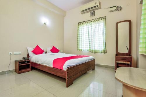. Hotel Theertha Park