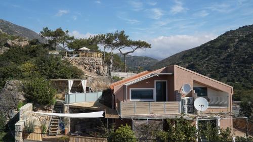 Arhondiko Luxury House gîte à louer Soúgia