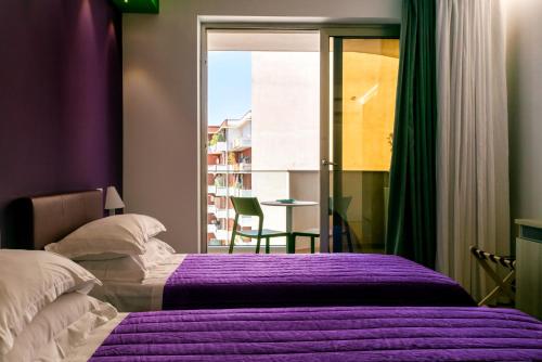 3 twin beds