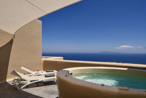 Skyfall Luxury Suites