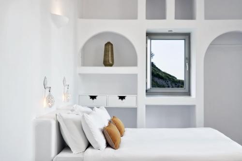 Skyfall Luxury Suites