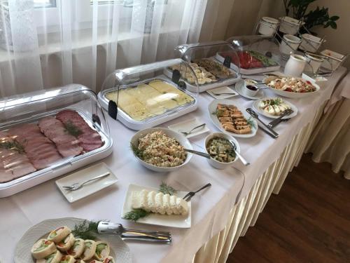 Alimentos e Bebidas, Leszczynowy Dworek in Piecki-Migowo