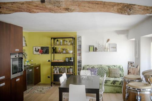 Cantù 29 - The House Of Travelers in Como