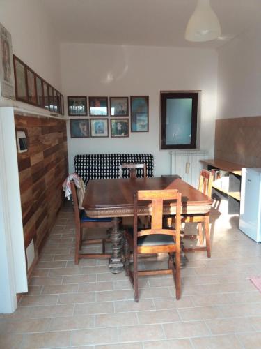  CAMPO BASE B&B, Pension in SantʼAngelo in Pontano bei Loro Piceno