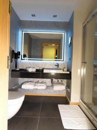 Inci Class Hotel - image 10