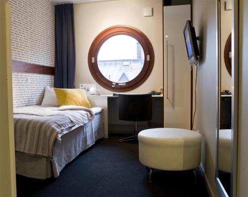 First Hotel Örebro - image 2