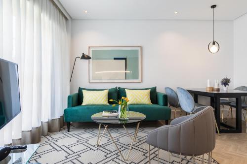 Feelathome Waldorf Suites Apartments, Madrid