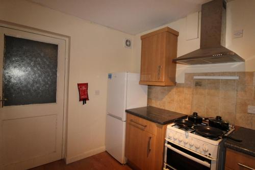Cowsley House - image 13