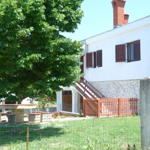  Holiday Home Benkovac, Unterkunft in Benkovac