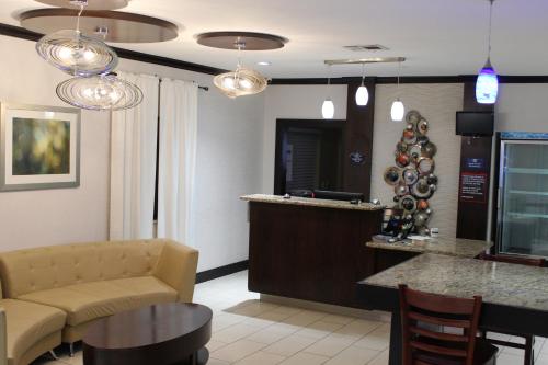 Horizon Inn & Suites