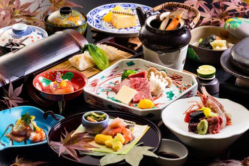 Sekitaitei Ishida Sekitaitei Ishida is conveniently located in the popular Achi area. The hotel offers a wide range of amenities and perks to ensure you have a great time. Take advantage of the hotels free Wi-Fi in al