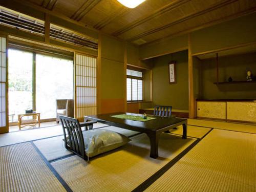 Sekitaitei Ishida Sekitaitei Ishida is conveniently located in the popular Achi area. The hotel offers a wide range of amenities and perks to ensure you have a great time. Take advantage of the hotels free Wi-Fi in al