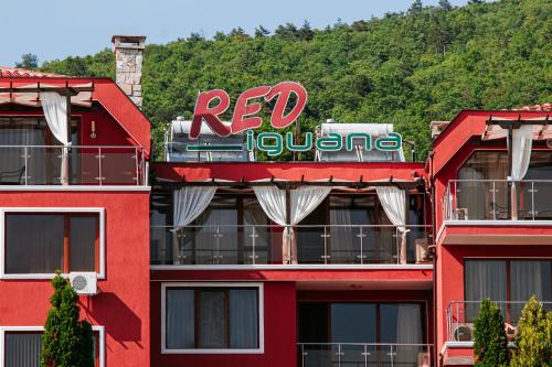 Red Iguana Hotel