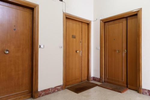 One-Bedroom Apartment image 3