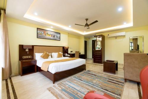 HOTEL GODWIN, Colaba.