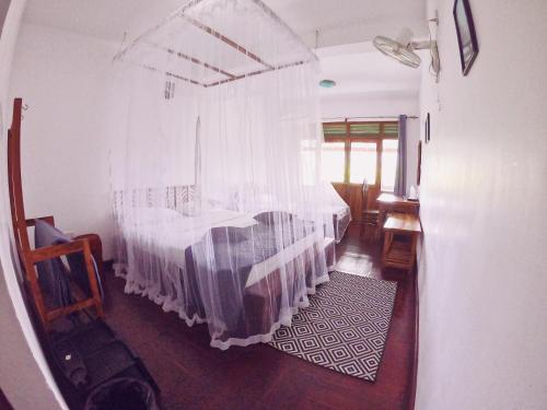 Triple Room image 6