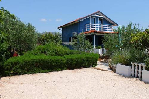  Villa Nina & Mateja, Pension in Gustirna