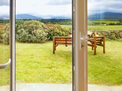 Coed Bolyn Lodge - image 11