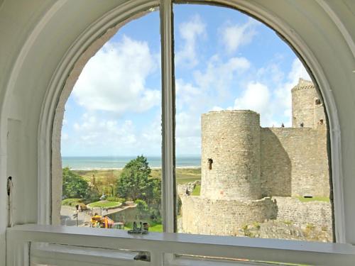 Harlech Apartments - Matholwch