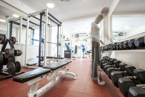 New Continental Hotel; Sure Hotel Collection by Best Western - image 3