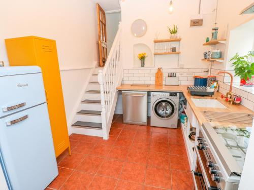 5 Park Place - image 2