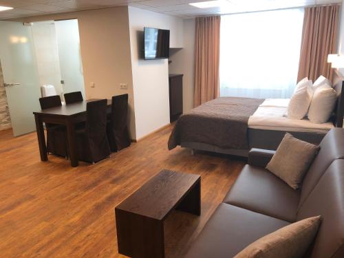 City Hotel Tallinn by Unique Hotels - image 8