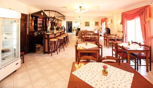 Hotel Fourkos – Thassos Town, MO
