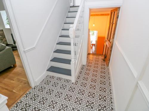 5 Park Place - image 7