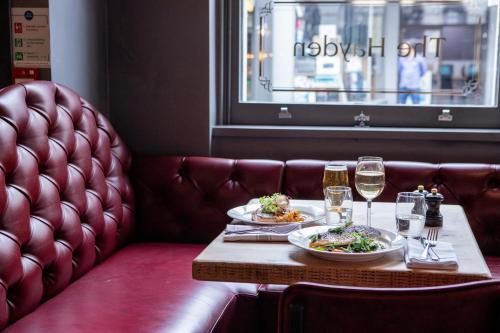 Restaurant, The Hayden Pub & Rooms near Rough Trade