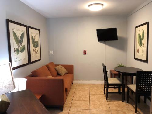 Harding Miami Beach Apartments - image 7