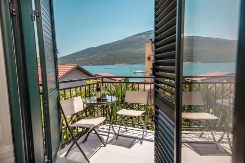 View, Blue Sea in Denovici