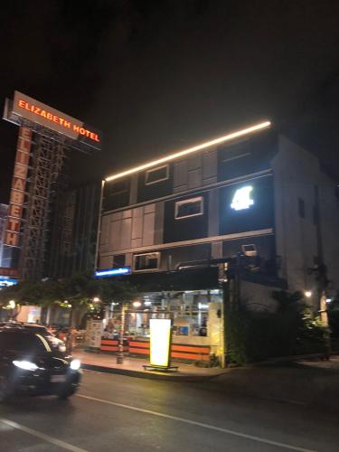 앳 방콕 호텔