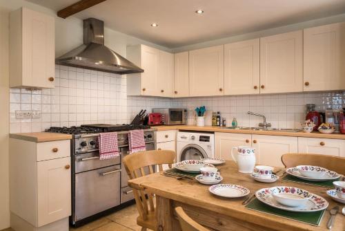 Cottage 1 New Yatt Farm in Hailey