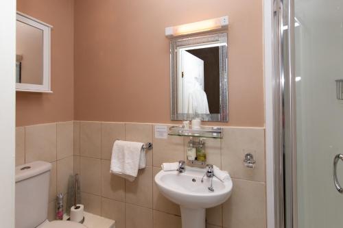 Clifton Villa Guest House - image 13