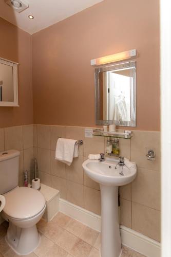Clifton Villa Guest House - image 5