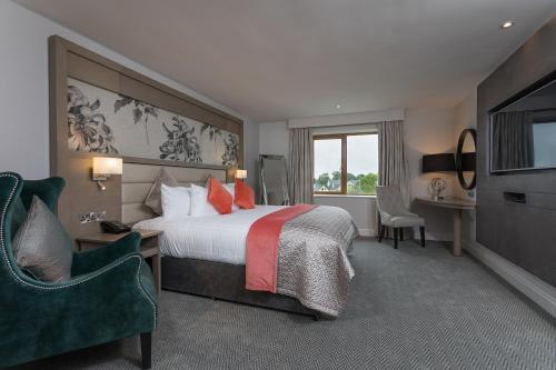 McWilliam Park Hotel - main image