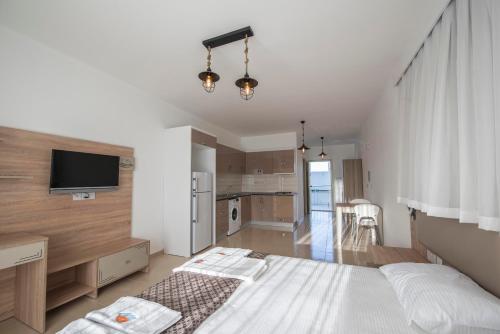 Deniz Airport Suites - image 4