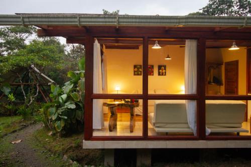 San Isidro Lodge in Cosanga