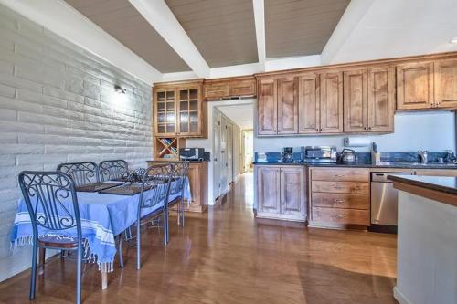 MV26: Waterfront Tahoe Keys Condo long term only - image 2