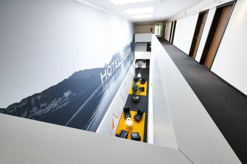 Hotel Restaurant Holiday - image 8