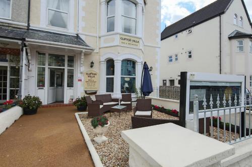 Clifton Villa Guest House - image 10