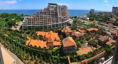 Gagarin Plaza Luxury Sea View Apartments