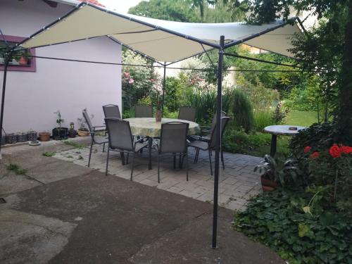 Apartman Lux - image 10