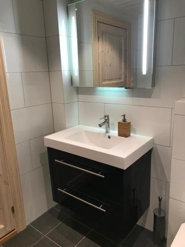 Baño, Harpefossen Skisenter og Hyttegrend in Nordfjordeid