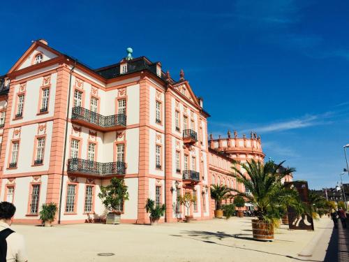 附近景點, Moderne Wohnung im Rhein-Main-Gebiet in 伊德施泰因